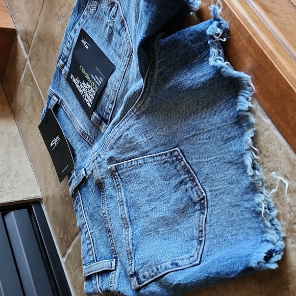 Silver NWT distressed jean shots womans size 24 - Picture 6 of 9